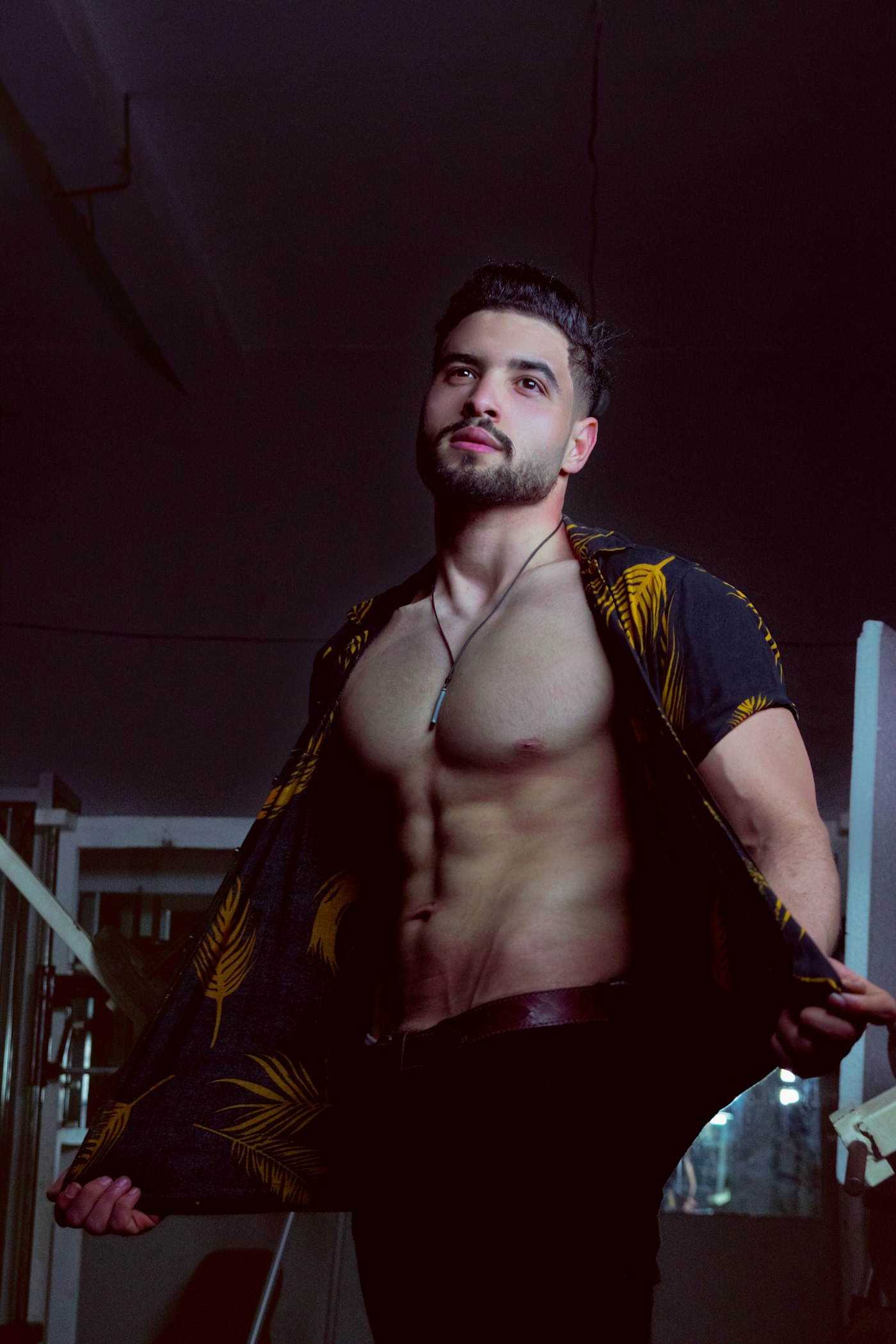 Six Pack Estetiği tedavisi için temsili gerçek fotoğraf